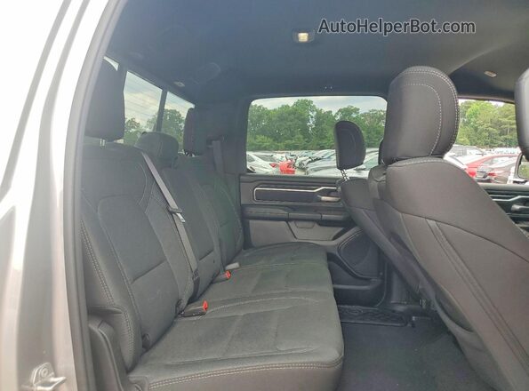1C6SRFFP7SN735366 2025 RAM 1500 Silver 
