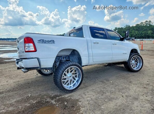 1C6SRFFT1KN605709 2019 RAM 1500 White 