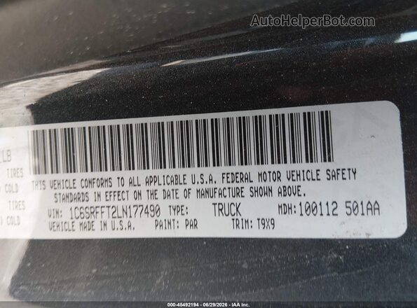 1C6SRFFT2LN177490 2020 RAM 1500 Black Vista del compartimento del motor