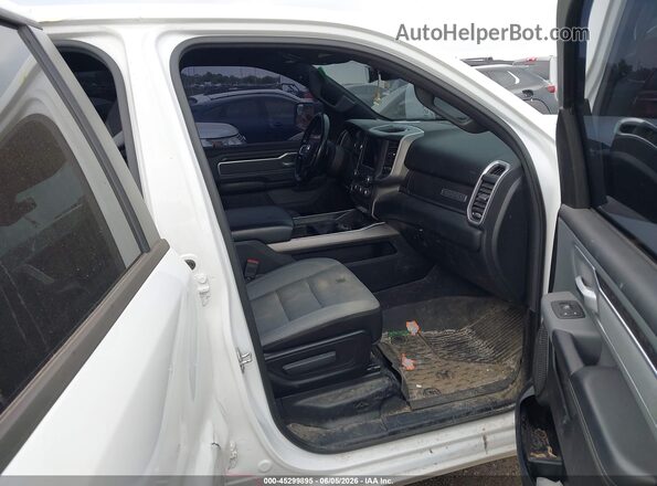1C6SRFFT2MN771563 2021 RAM 1500 White Вид салону спереду