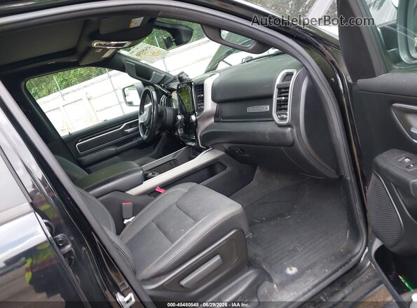1C6SRFFT3LN175859 2020 RAM 1500 Black Front interior view