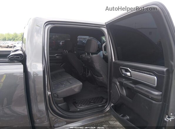 1C6SRFFT3MN807096 2021 RAM 1500 Gray Vista de la etiqueta del VIN