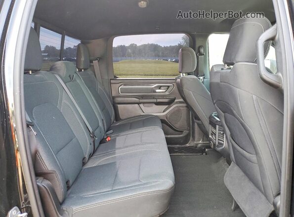 1C6SRFFT3NN256234 2022 RAM 1500 Black Rear seats view