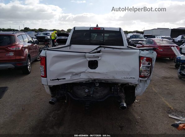1C6SRFFT3NN356172 2022 RAM 1500 White Widok z przodu