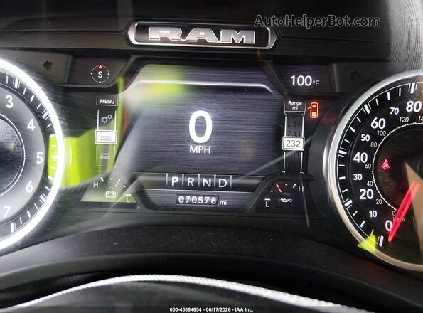 1C6SRFFT3NN356172 2022 RAM 1500 White 
