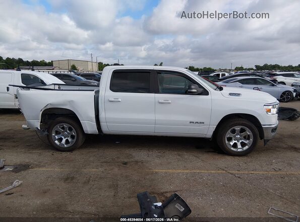 1C6SRFFT3NN356172 2022 RAM 1500 White Widok wnętrza 360 stopni