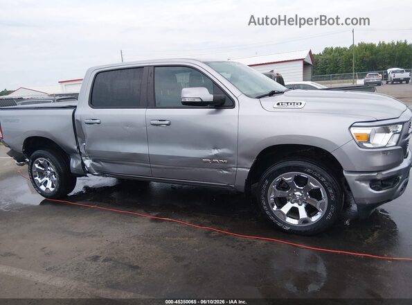 1C6SRFFT3NN458796 2022 RAM 1500 Silver Вид задньої частини салону