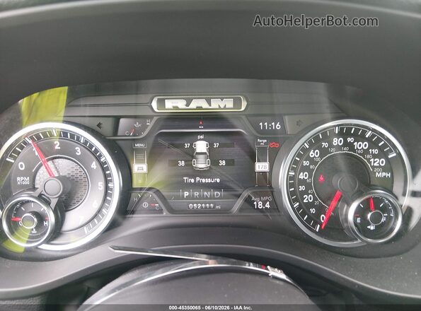 1C6SRFFT3NN458796 2022 RAM 1500 Silver Вид задніх сидінь