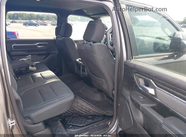 1C6SRFFT4KN533095 2019 RAM 1500 Gray Вид наклейки з VIN-кодом
