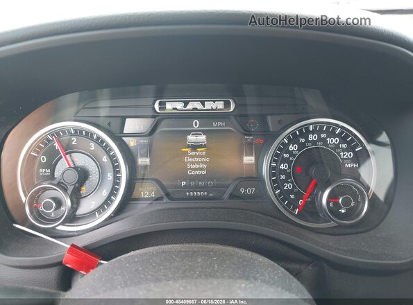 1C6SRFFT4KN533095 2019 RAM 1500 Gray Вид задніх сидінь