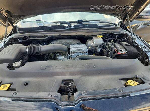 1C6SRFFT4PN628487 2023 RAM 1500 Black Widok wnętrza z tyłu