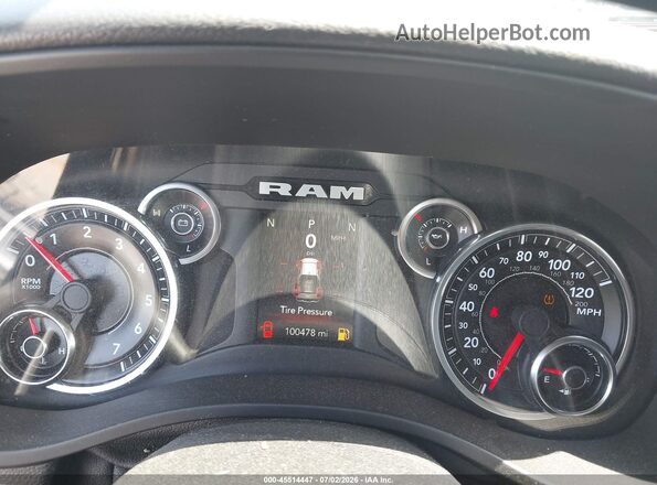 1C6SRFFT5KN782375 2019 RAM 1500 Gray Вид задніх сидінь