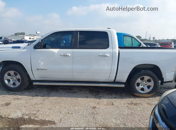 1C6SRFFT5LN306905 2020 RAM 1500 White უკანა სალონის ხედი