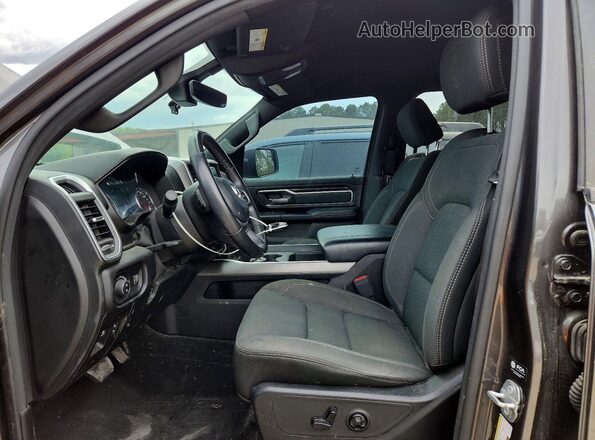 1C6SRFFT5MN507009 2021 RAM 1500 Gray Вид салону спереду