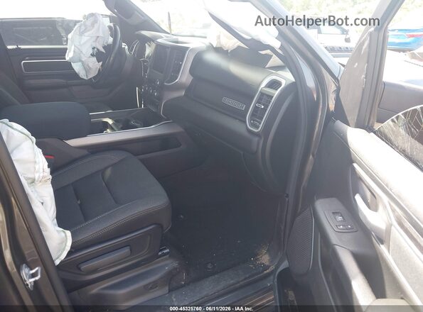 1C6SRFFT5MN585547 2021 RAM 1500 Gray Vista interior delantera