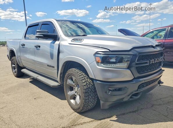 1C6SRFFT6MN597061 2021 RAM 1500 Silver Delantero derecho