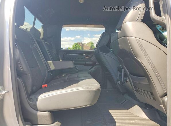 1C6SRFFT6MN597061 2021 RAM 1500 Silver Vista de los asientos traseros