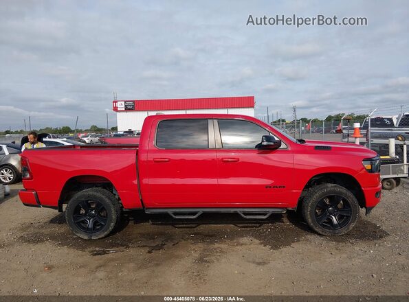1C6SRFFT6MN694809 2021 RAM 1500 Красный Вид задней части салона