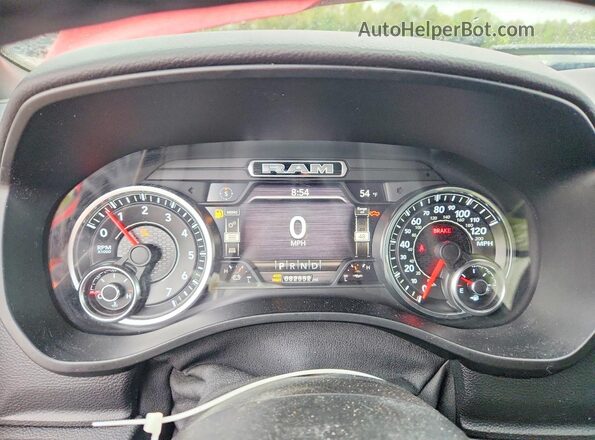 1C6SRFFT7LN327660 2020 RAM 1500 Red Սարքավորումների վահանակի տեսք