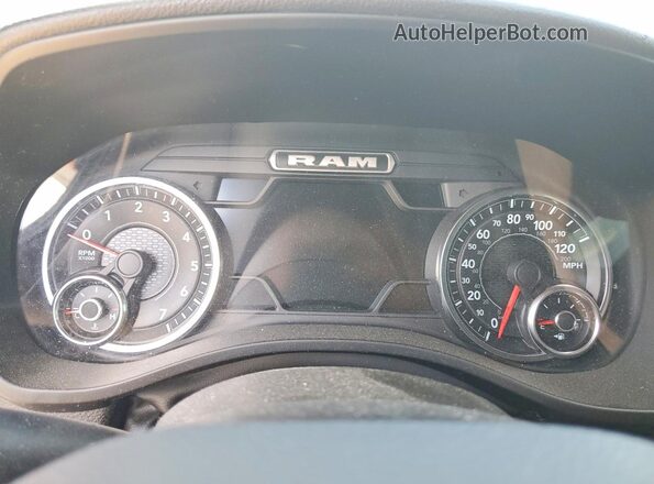 1C6SRFFT7NN244040 2022 RAM 1500 Black Instrument cluster view