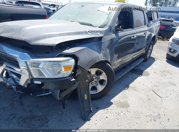 1C6SRFFT8KN714796 2019 RAM 1500 Gray Առջևի ձախ երեք քառորդ տեսարան