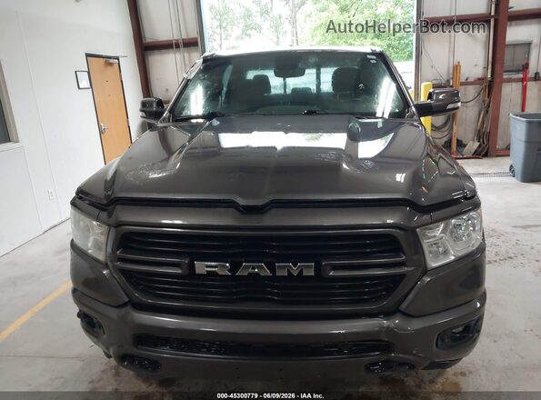 1C6SRFFT8MN804095 2021 RAM 1500 Gray Widok zestawu wskaźników
