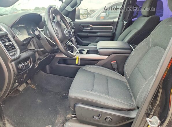 1C6SRFFTXKN512008 2019 RAM 1500 Charcoal Вид салону спереду