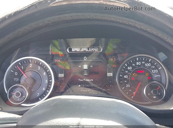 1C6SRFFTXKN538060 2019 RAM 1500 Silver Vista de los asientos traseros