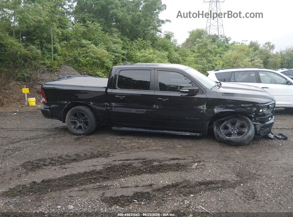 1C6SRFFTXLN134970 2020 RAM 1500 Black Widok wnętrza z tyłu