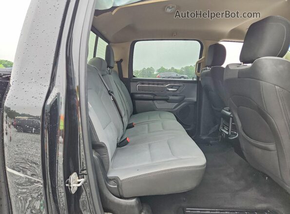 1C6SRFFTXLN135486 2020 RAM 1500 Black Вид задніх сидінь