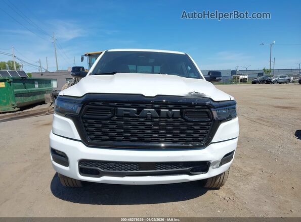 1C6SRFFTXTN302476 2026 RAM 1500 White Սարքավորումների վահանակի տեսք