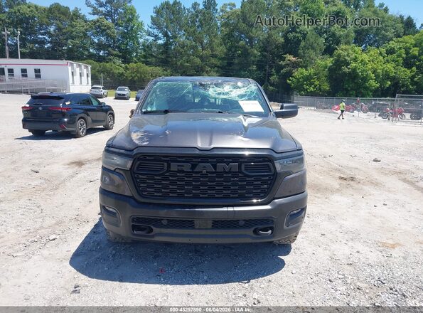 1C6SRFGP9TN223317 2026 RAM 1500 Gray ხელსაწყოთა პანელის ხედი