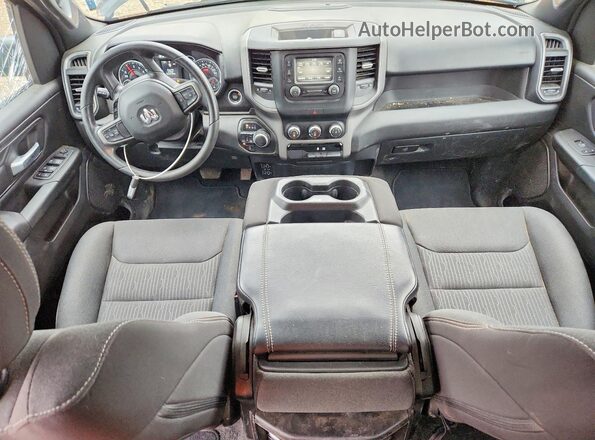 1C6SRFGT1RN207702 2024 RAM 1500 Black Вид панелі приладів