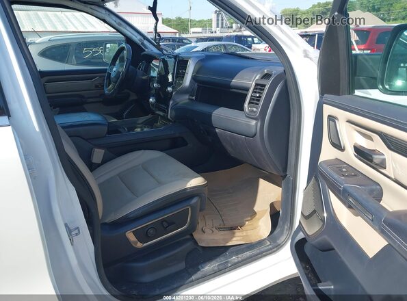 1C6SRFHT0KN902788 2019 RAM 1500 White Vista interior delantera