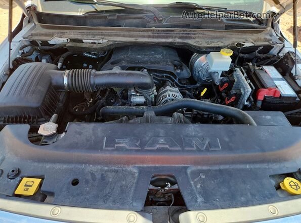 1C6SRFHT3KN793498 2019 RAM 1500 White Սալոնի հետևի տեսք