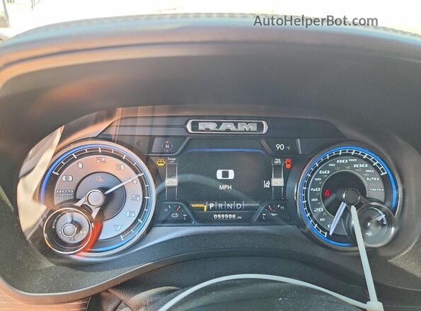 1C6SRFHT3KN793498 2019 RAM 1500 White Սարքավորումների վահանակի տեսք
