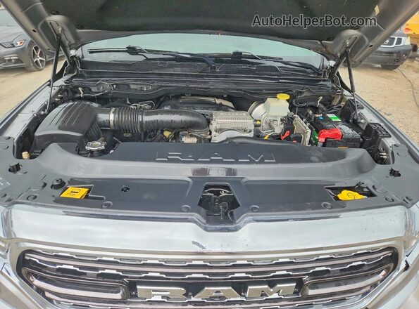 1C6SRFHT4KN621674 2019 RAM 1500 Silver Rear interior view