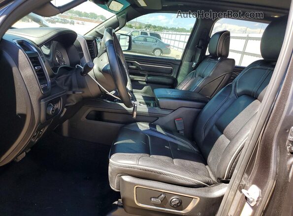 1C6SRFHT4KN703713 2019 RAM 1500 Gray Widok wnętrza z przodu