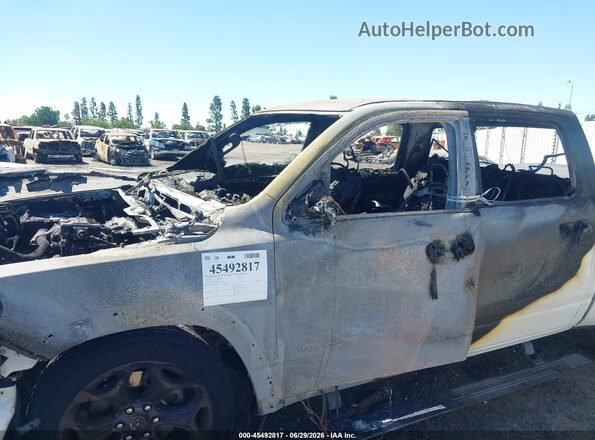 1C6SRFHT4PN542514 2023 RAM 1500 Белый Вид задней части салона