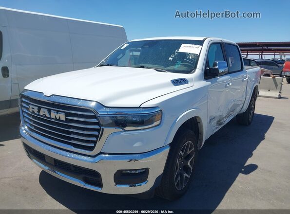 1C6SRFJP5TN249079 2026 RAM 1500 White Vista tres cuartos delantera izquierda