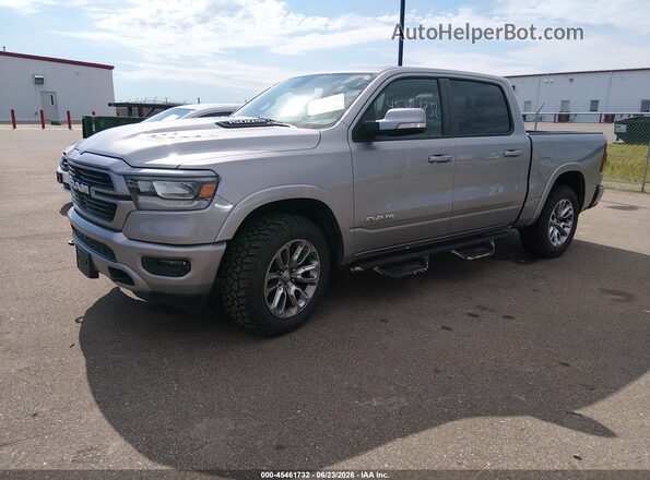 1C6SRFJT2LN386929 2020 RAM 1500 Silver წინა მარცხენა ხედი სამი მეოთხედიდან