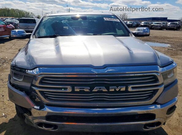 1C6SRFJT2MN735718 2021 RAM 1500 Silver Widok z przodu