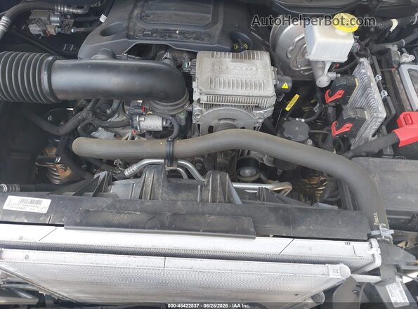 1C6SRFJT3MN777976 2021 RAM 1500 Silver Vista trasera
