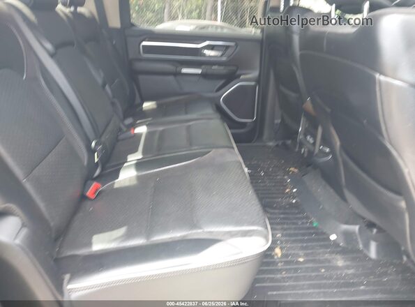 1C6SRFJT3MN777976 2021 RAM 1500 Silver Vista de la etiqueta del VIN