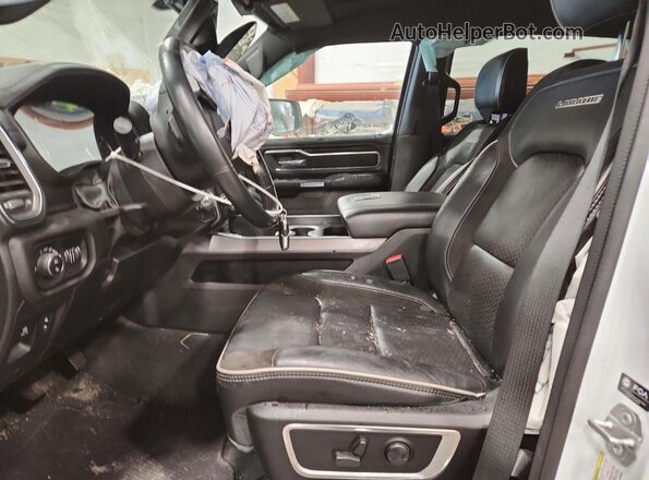 1C6SRFJT4PN580027 2023 RAM 1500 White Front interior view