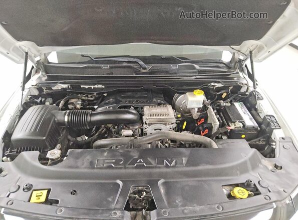 1C6SRFJT5MN666636 2021 RAM 1500 Белый Вид задней части салона