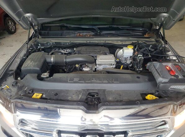 1C6SRFJT8RN224084 2024 RAM 1500 Gray Rear interior view