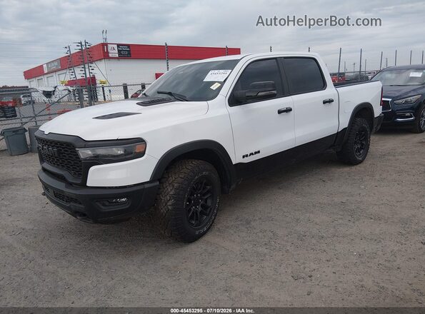 1C6SRFLP2TN208518 2026 RAM 1500 White წინა მარცხენა ხედი სამი მეოთხედიდან