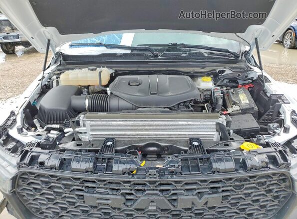 1C6SRFLP3TN263138 2026 RAM 1500 White Սալոնի հետևի տեսք