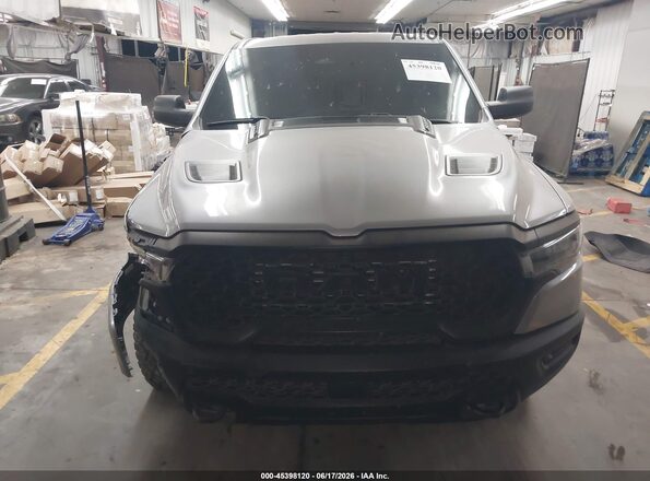 1C6SRFLP6SN711290 2025 RAM 1500 Silver Вид панелі приладів